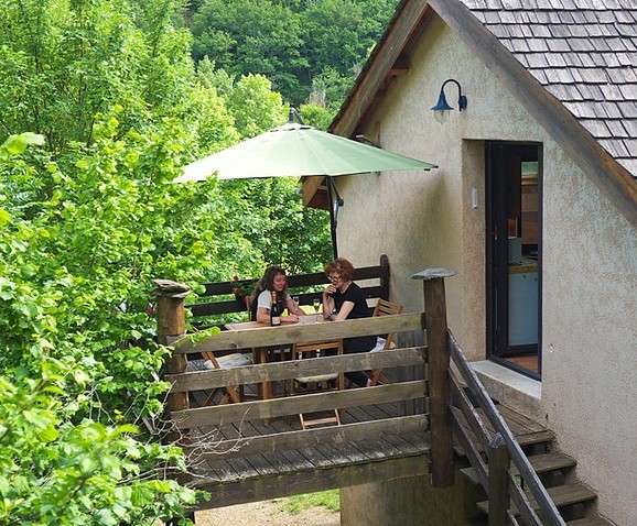 d95a47_998d329ee33b416ca5369880b4c65562~mv2